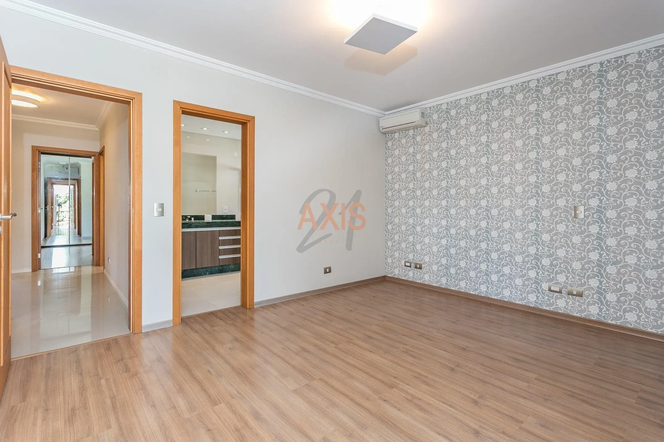 Casa de 4 Quartos à Venda na Rua José Casagrande | Vista Alegre  Curitiba — foto 25