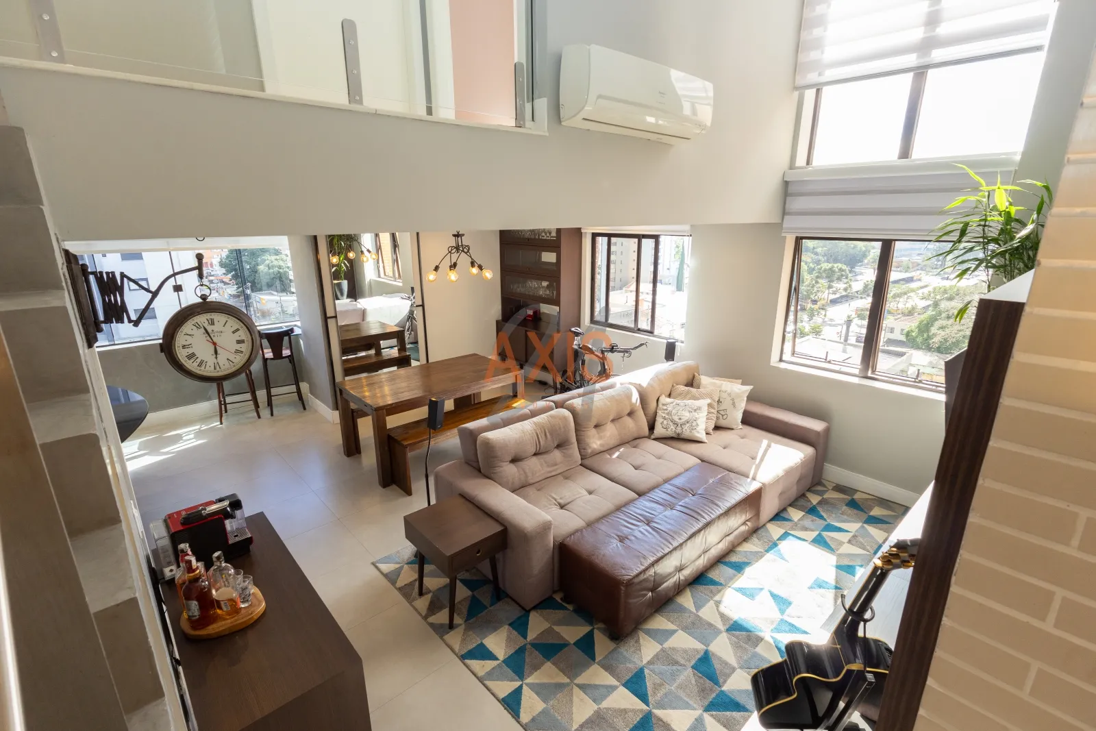 Apartamento de 2 Quartos à Venda no Edifício Saint Tropez | Cabral Curitiba — foto 1