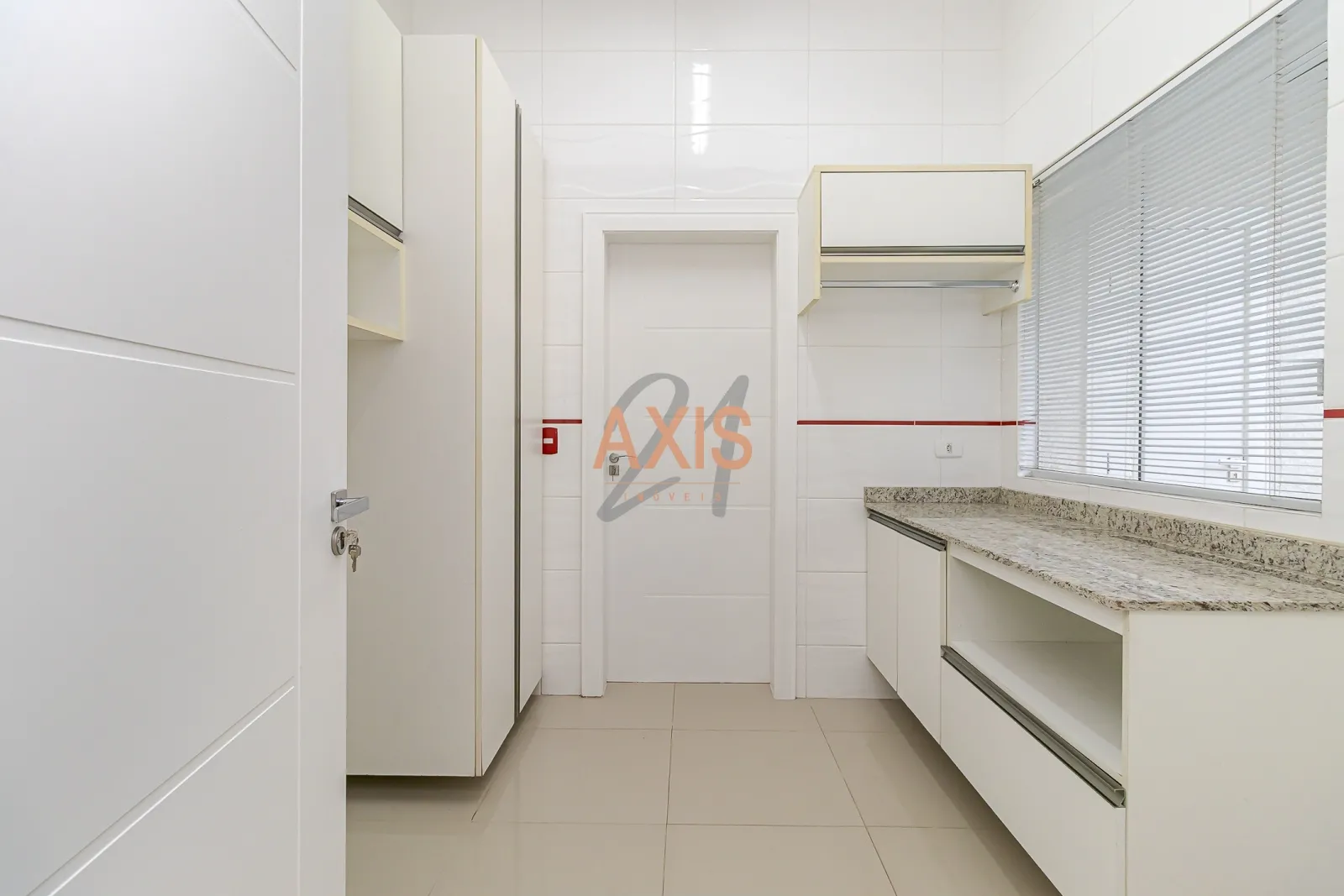 Casa de 4 Suítes à Venda no Condomínio Green Village Park | Santa Felicidade Curitiba — foto 12