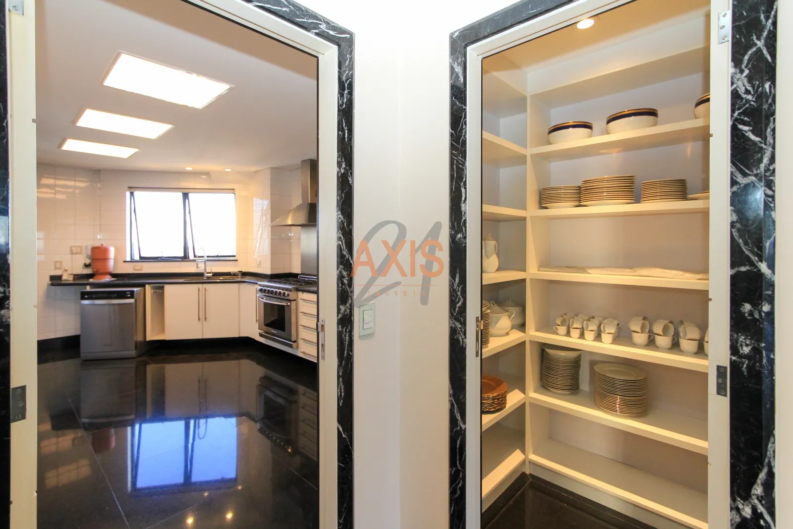 Apartamento de 4 Suítes à Venda no Edifício Porto Vitória | Ecoville Curitiba — foto 29