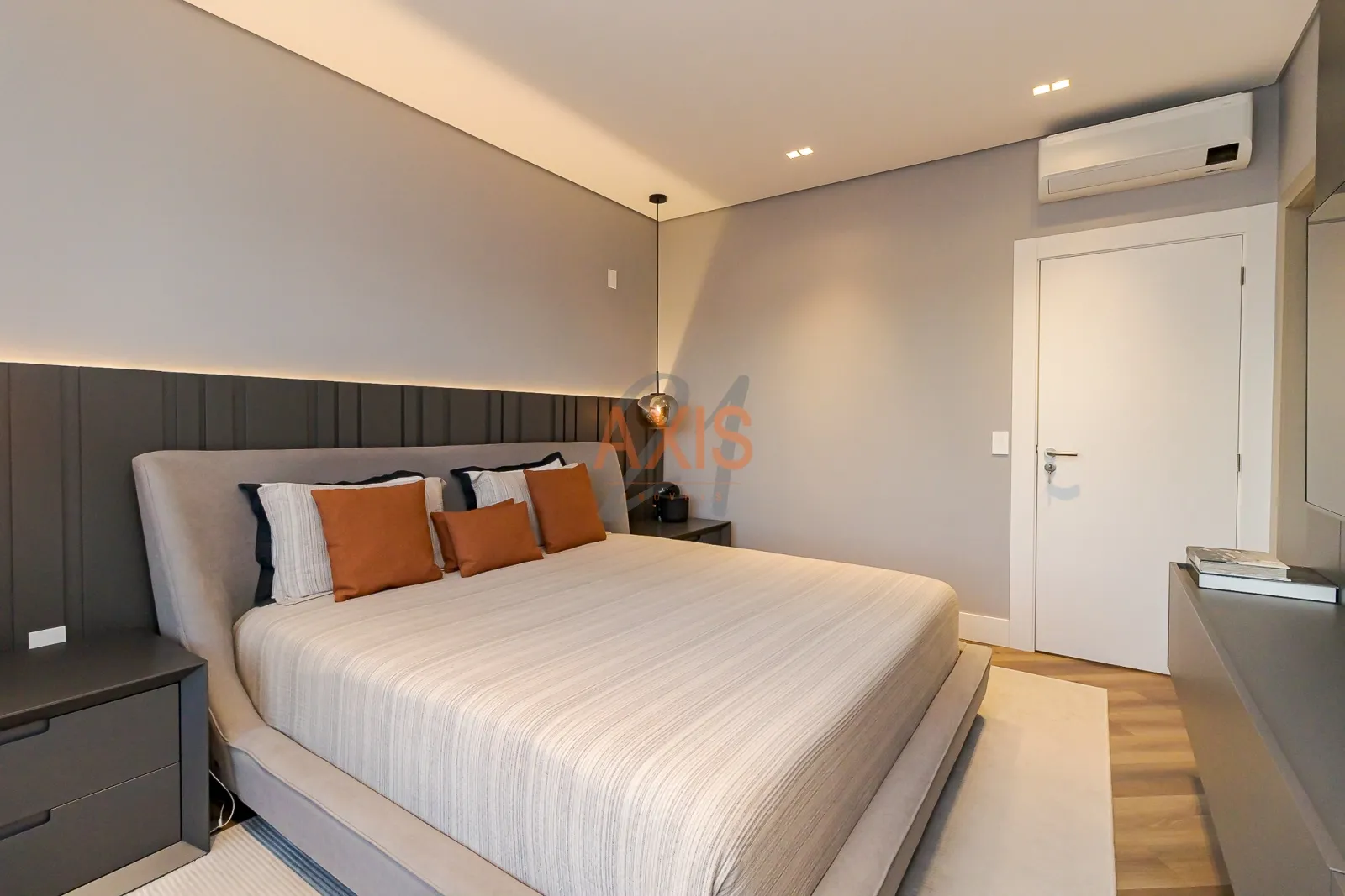 Casa de 4 Suites à Venda no Condominio Reserva Allameda| Santa Felicidade  Curitiba — foto 17
