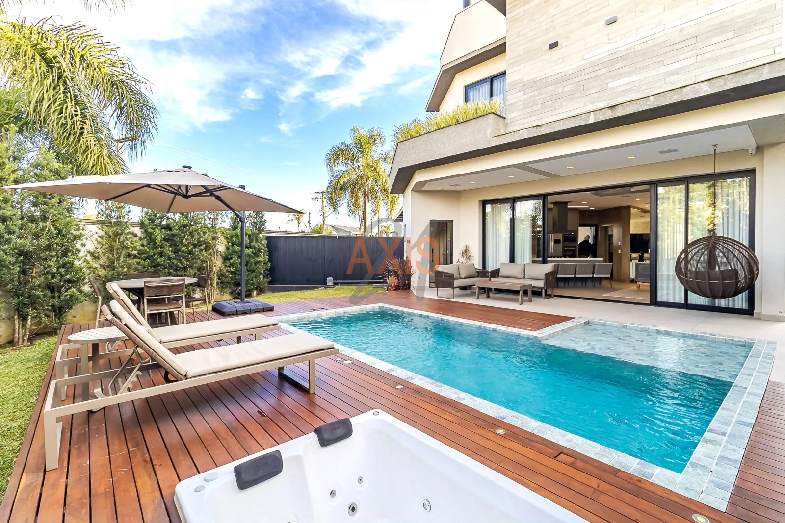 Casa de 4 Suites à Venda no Condominio Reserva Allameda| Santa Felicidade  Curitiba — foto 2