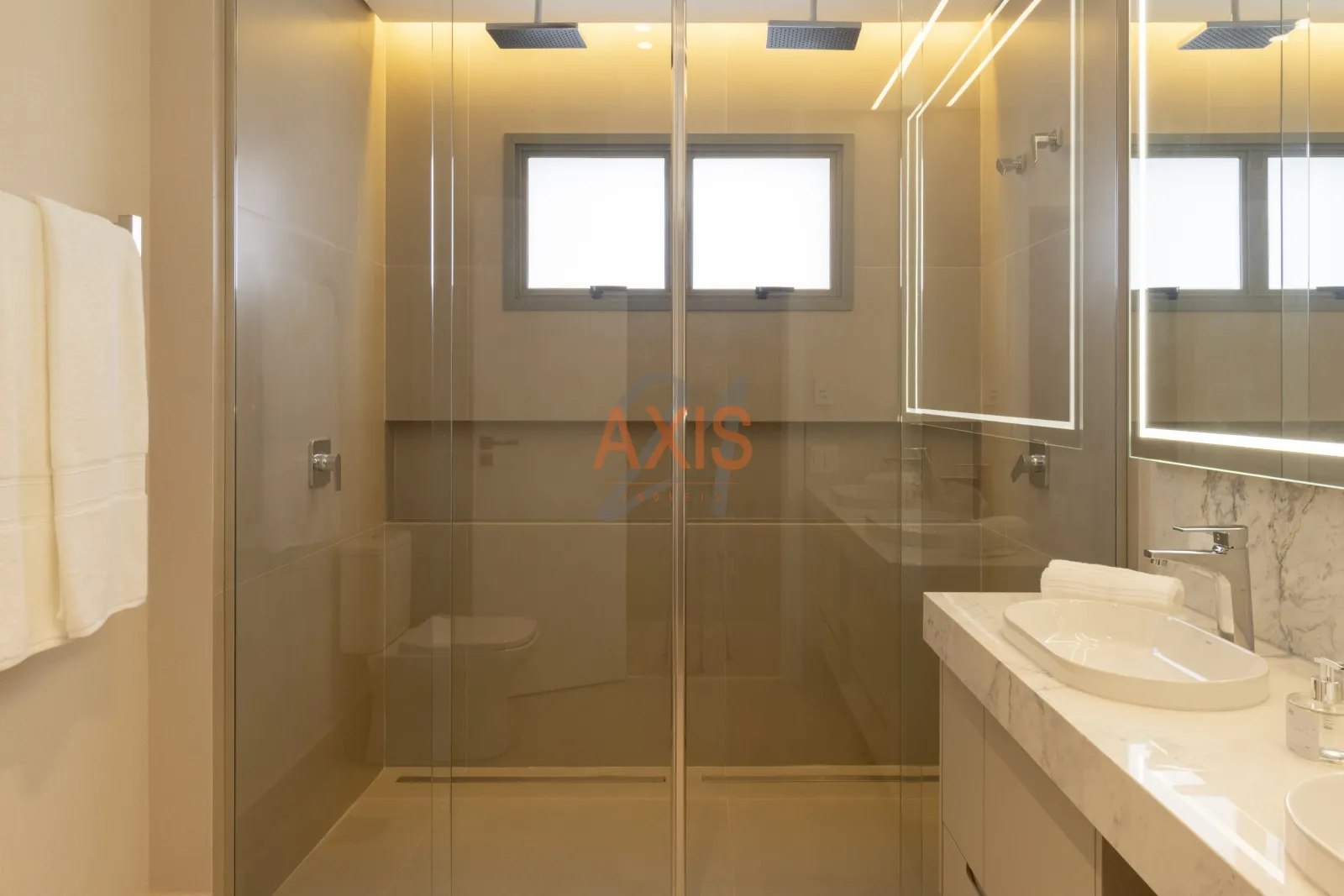 Apartamento de 3 Suítes à Venda no Edifício UMA Batel |  Curitiba — foto 25