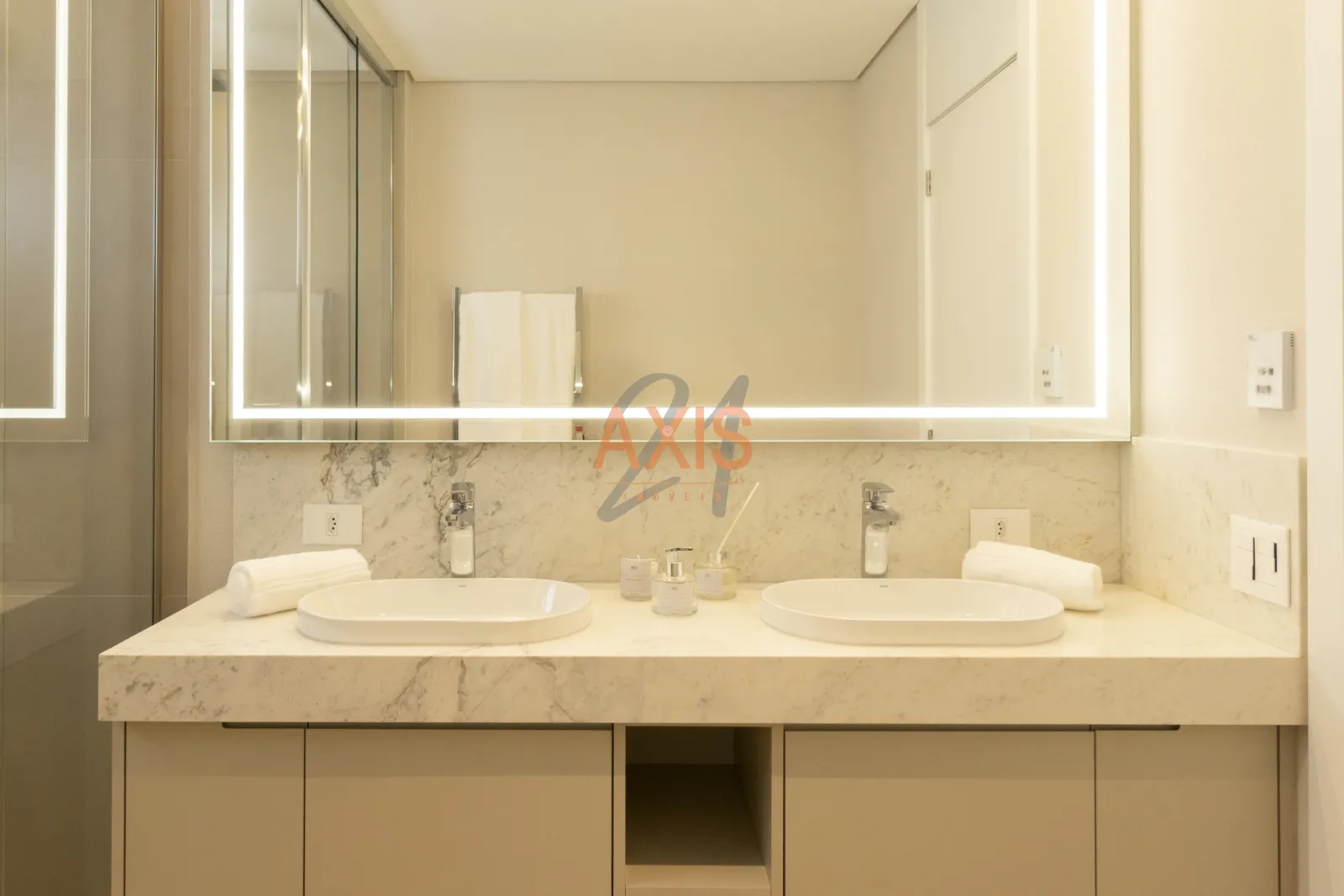 Apartamento de 3 Suítes à Venda no Edifício UMA Batel |  Curitiba — foto 26