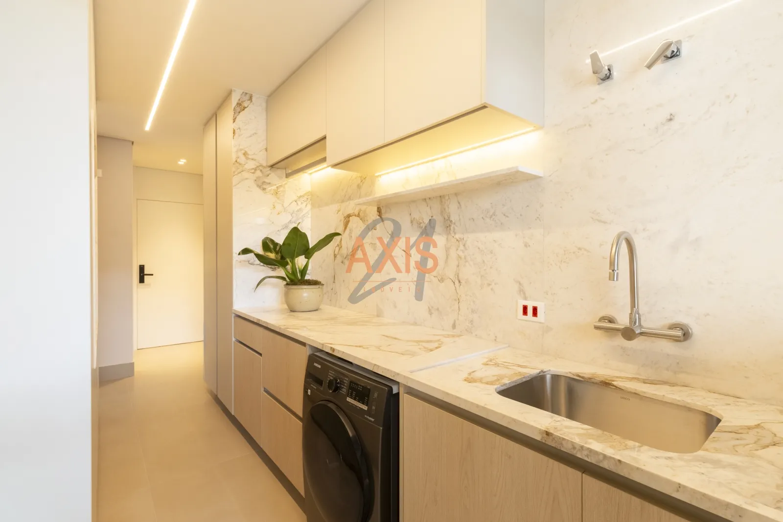 Apartamento de 3 Suítes à Venda no Edifício UMA Batel | Curitiba — foto 12