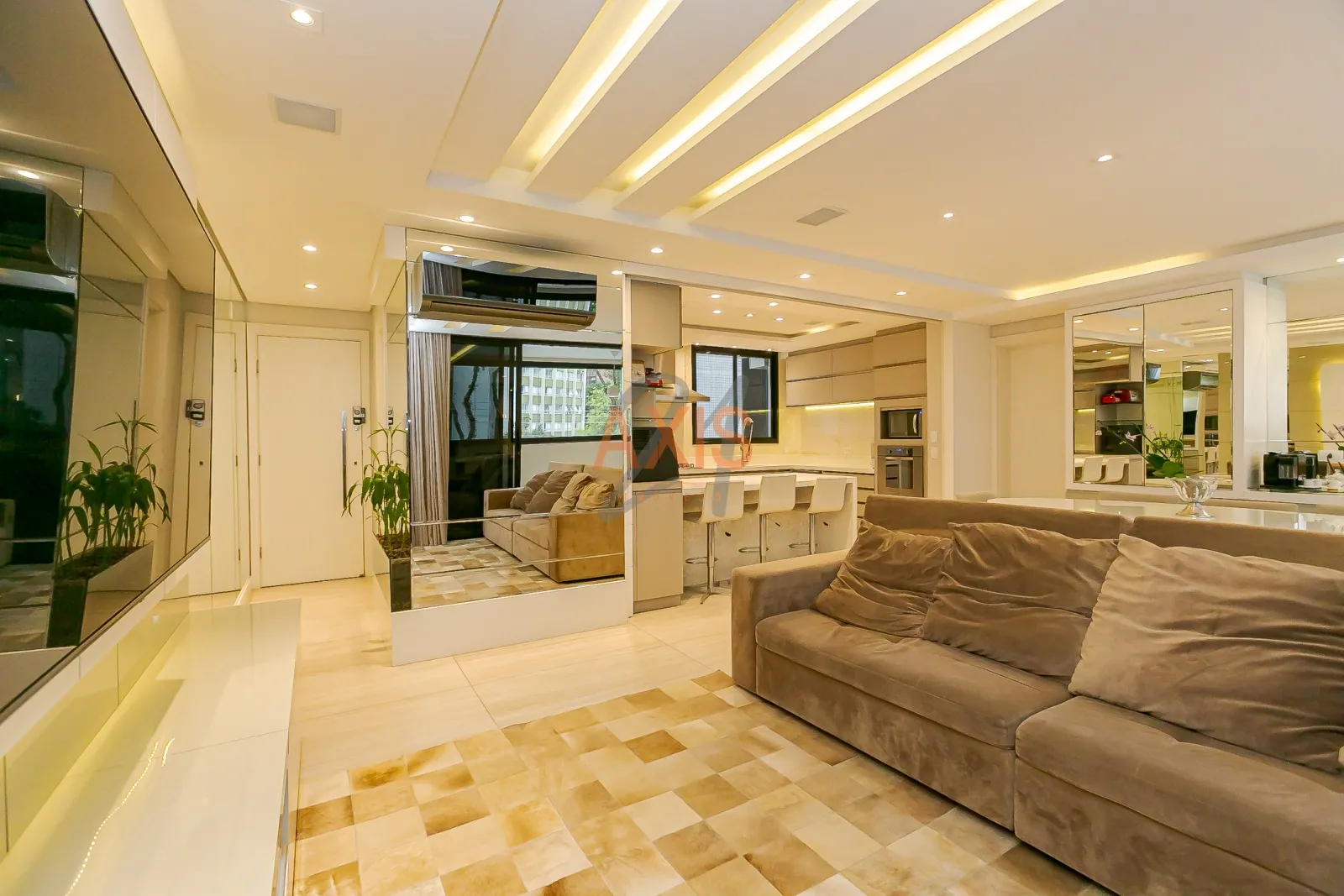 Apartamento de 3 Suítes à Venda no Ucrânia Champagnat Residence | Mercês Curitiba — foto 3