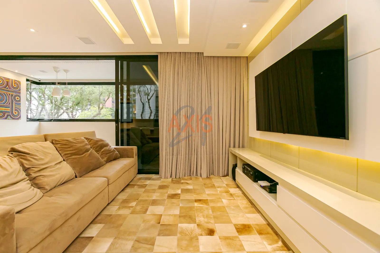 Apartamento de 3 Suítes à Venda no Ucrânia Champagnat Residence | Mercês Curitiba — foto 2