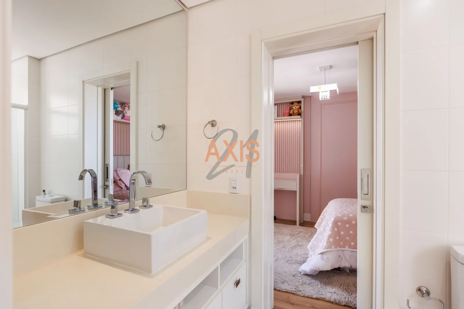 Casa de 4 Quartos à Venda no Condomínio  Boulevar Bacacheri| Tingui Curitiba — foto 23