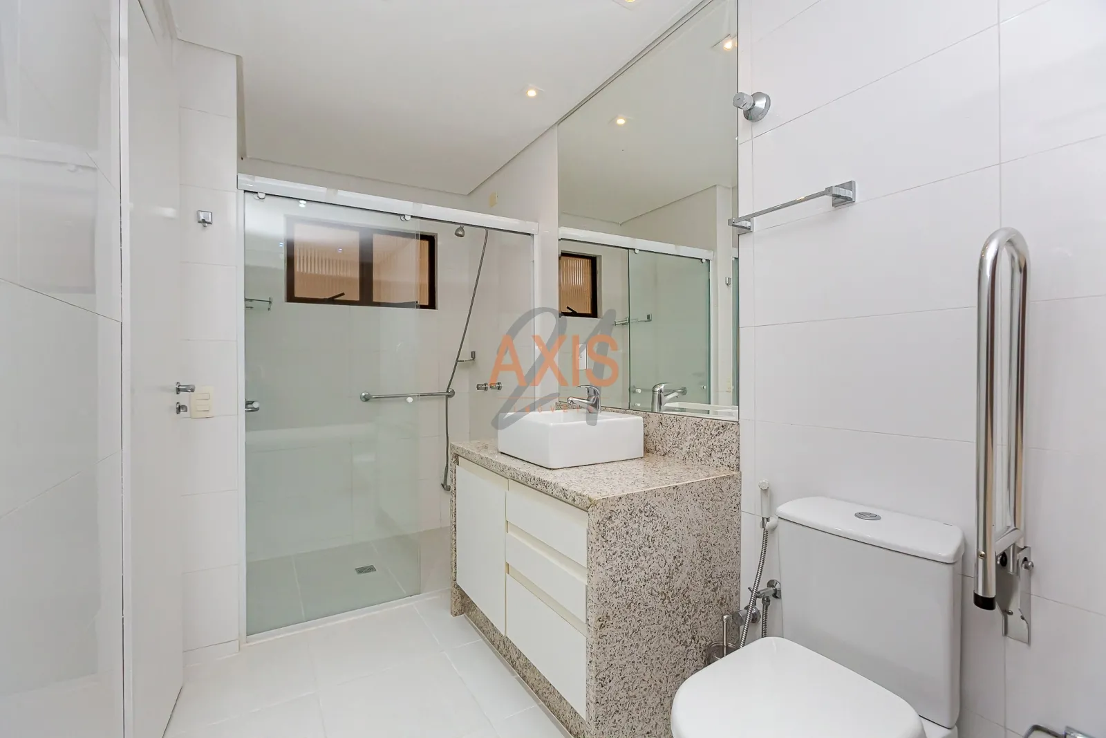 Apartamento de 3 Quartos à Venda no Edificio Lago Acará |  Água Verde Curitiba — foto 24