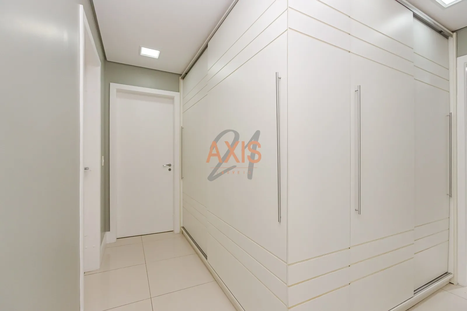 Apartamento de 3 Quartos à Venda no Edificio Lago Acará |  Água Verde Curitiba — foto 17