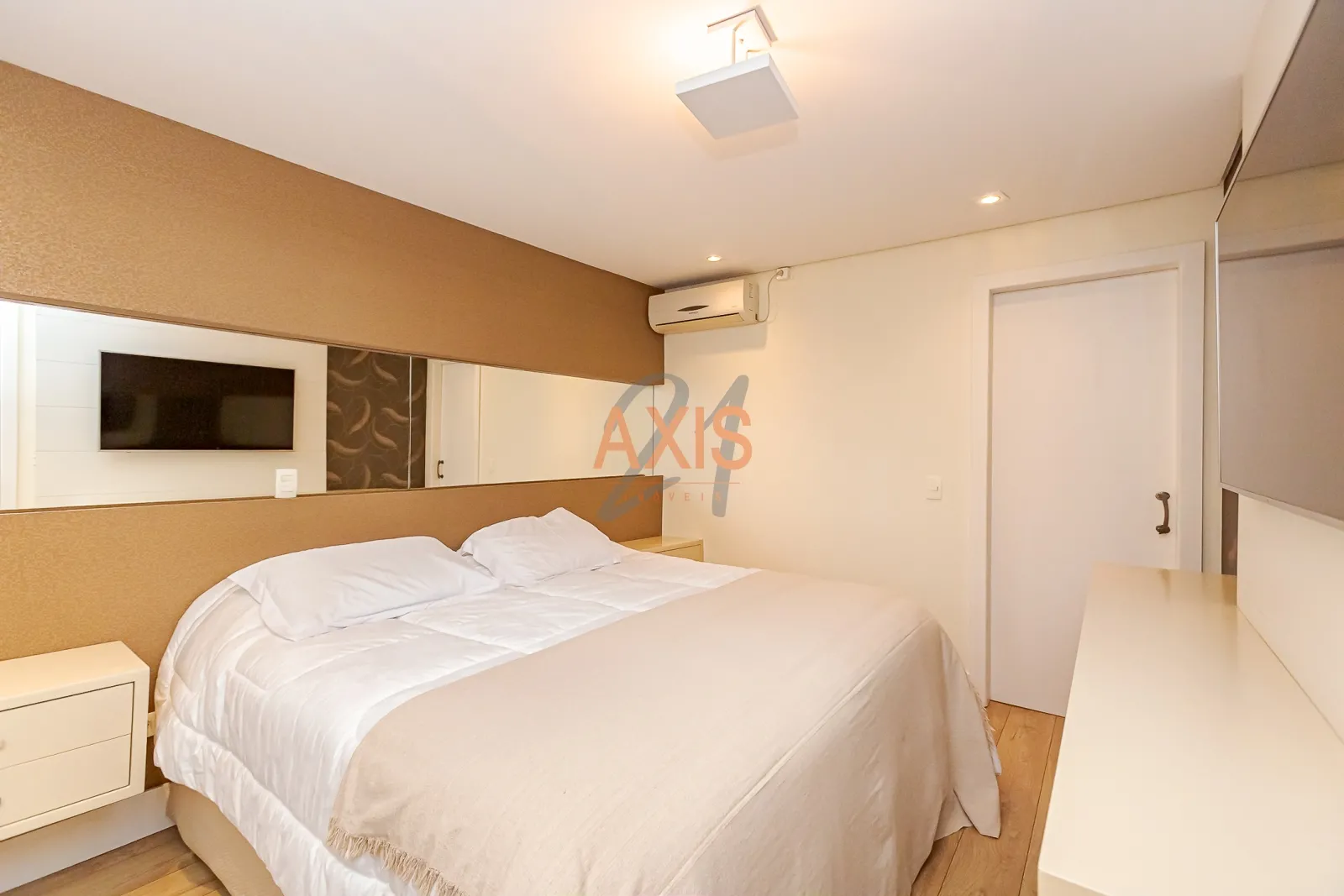 Apartamento de 3 Quartos à Venda no Edificio Lago Acará |  Água Verde Curitiba — foto 18