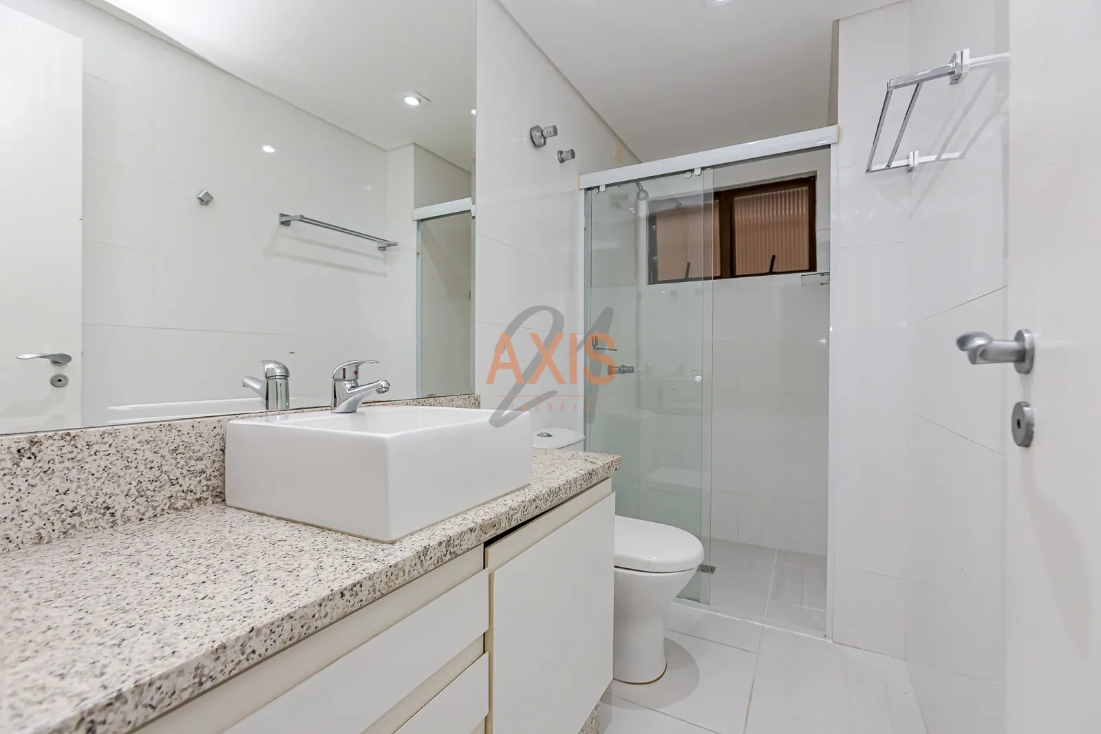 Apartamento de 3 Quartos à Venda no Edificio Lago Acará |  Água Verde Curitiba — foto 30