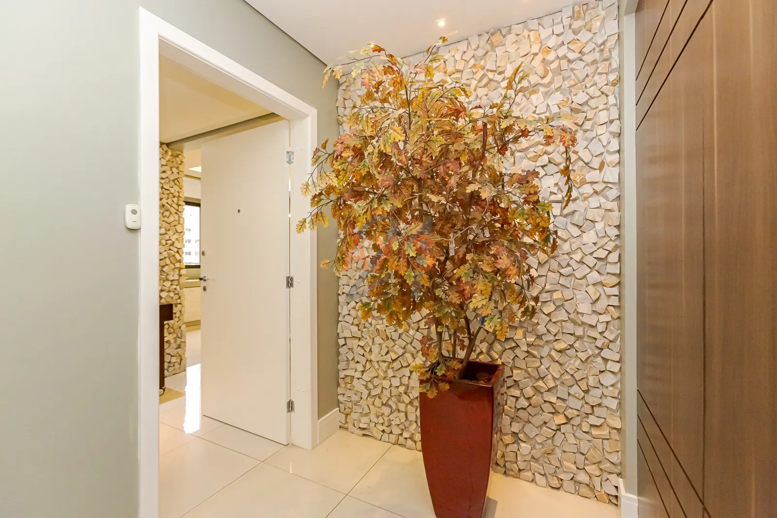 Apartamento de 3 Quartos à Venda no Edificio Lago Acará |  Água Verde Curitiba — foto 32