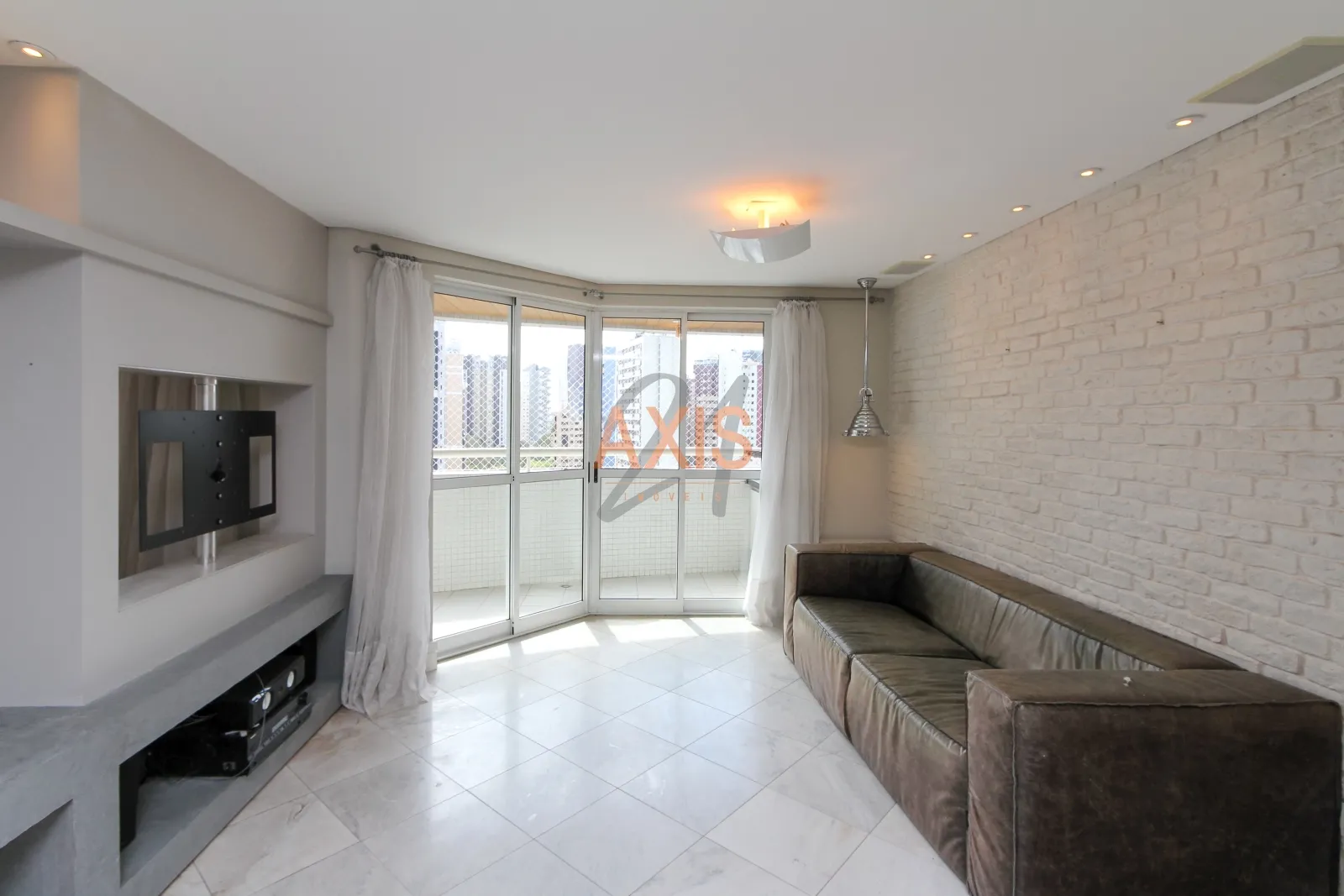 Apartamento de 2 Quartos À Venda no Edifício Victory Tower | Água Verde Curitiba — foto 3