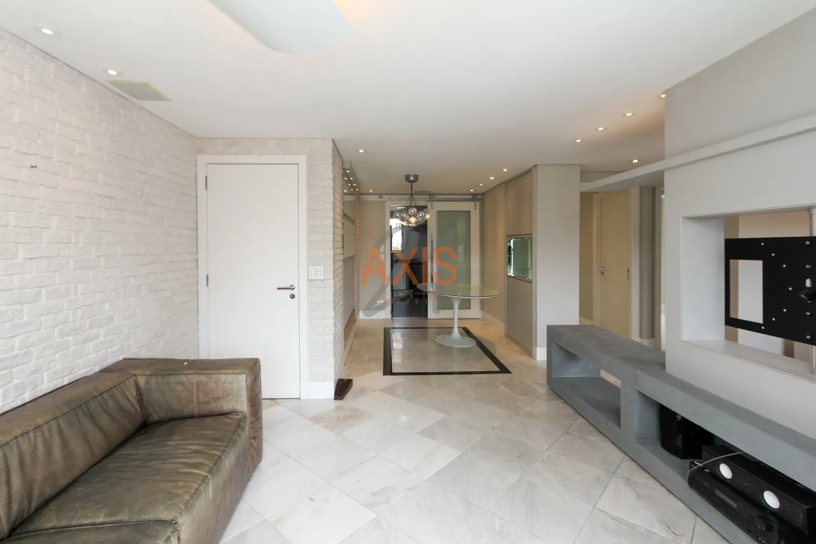 Apartamento de 2 Quartos À Venda no Edifício Victory Tower | Água Verde Curitiba — foto 2