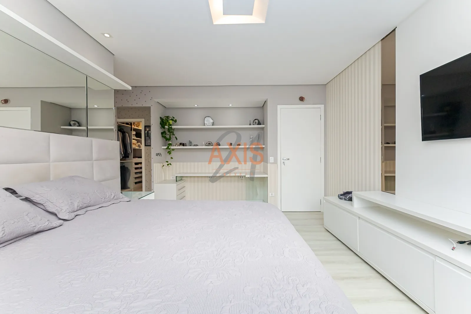 Casa de 4 Quartos à Venda no Condomínio Green Village Park | Santa Felicidade Curitiba — foto 18