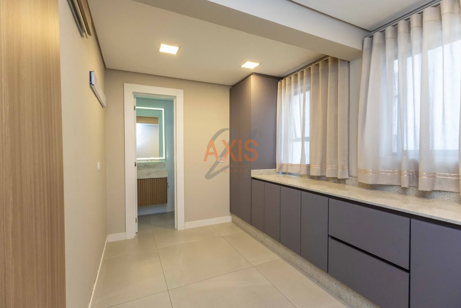 Apartamento de 3 Quartos à Venda no Edifício Parc Leman | Água Verde Curitiba — foto 12