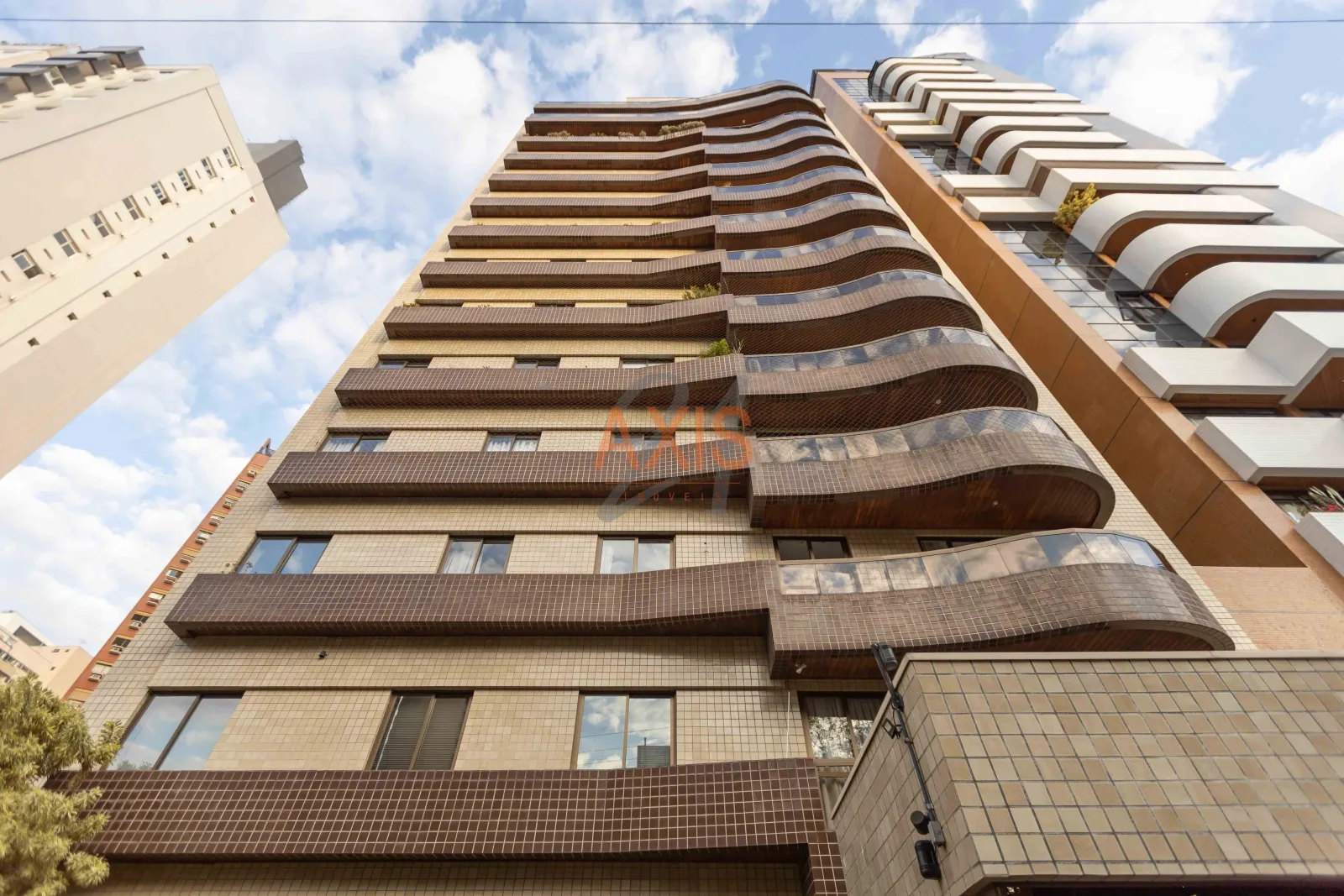Apartamento de 3 Quartos à Venda no Edifício Parc Leman | Água Verde Curitiba — foto 32