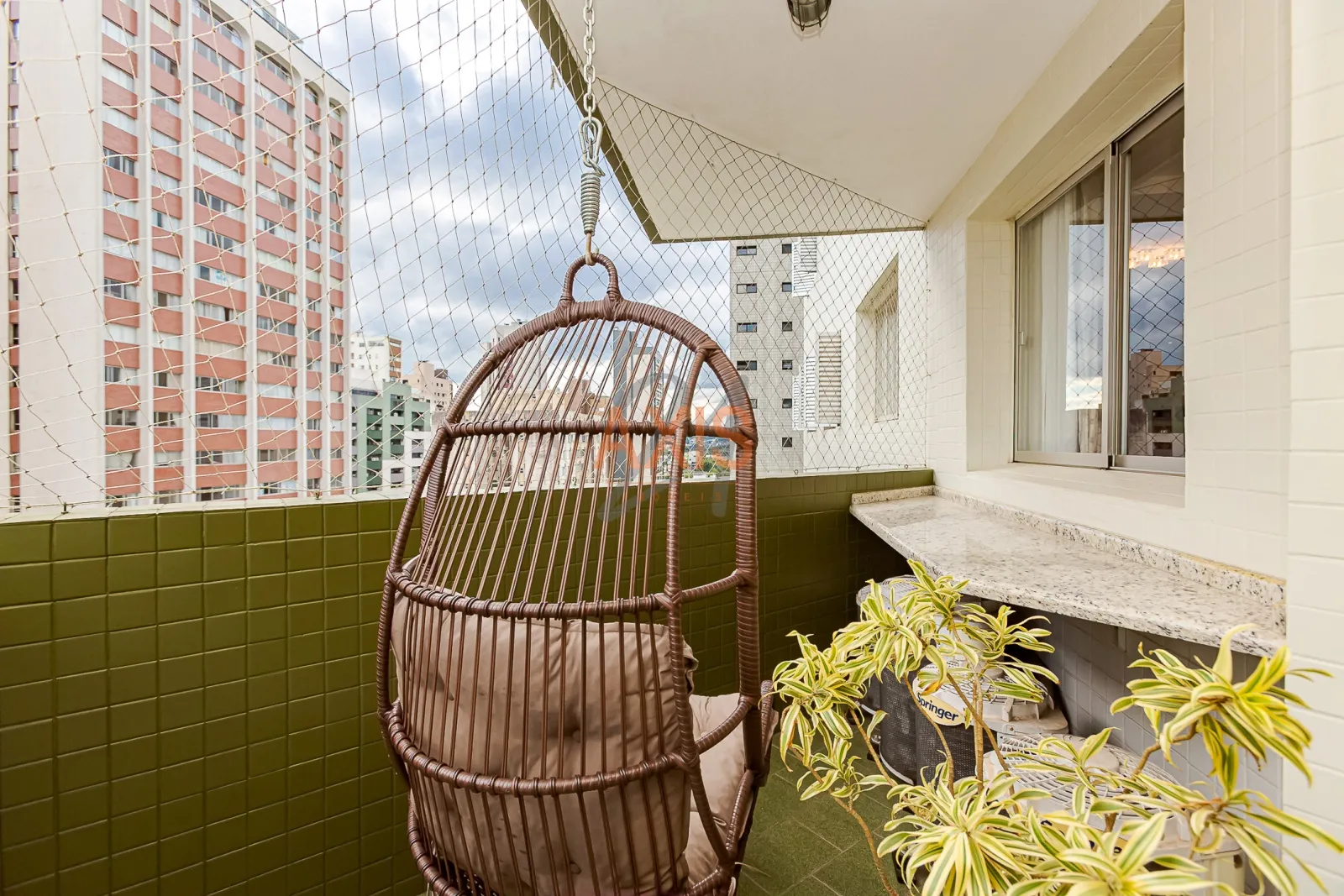 Apartamento de 3 Quartos à Venda no Edifício Montclair | Bigorrilho Curitiba — foto 17