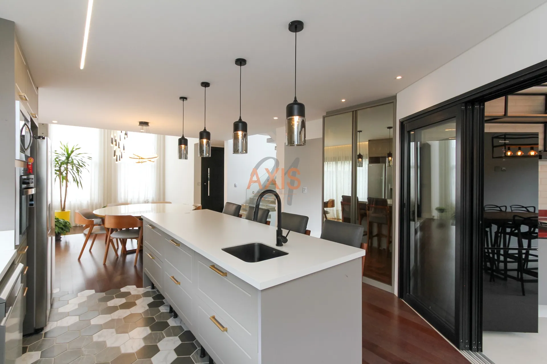 Casa de 3 Suítes  à Venda no Condominio Residencial Bella Vista | Santa Candida Curitiba — foto 5