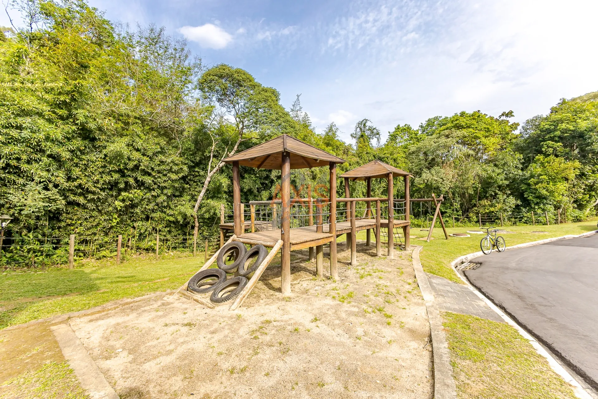 Casa de 3 Suítes  à Venda no Condominio Residencial Bella Vista | Santa Candida Curitiba — foto 42