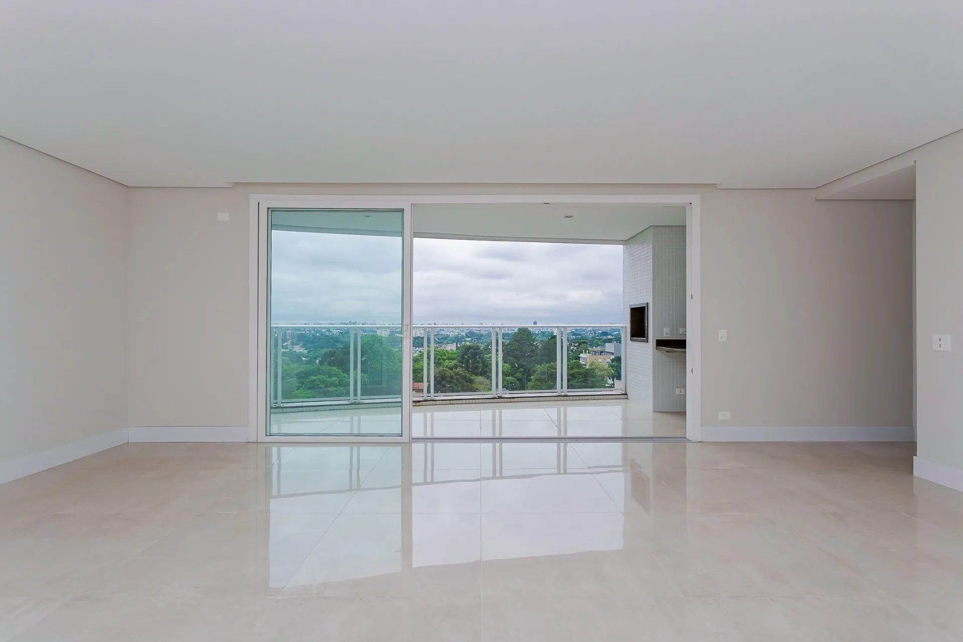 Apartamento de 3 Suítes à Venda no Edifício Saint Victoria Residence | Ecoville  Curitiba — foto 2