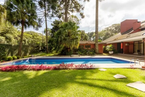 Casa em Condomínio em Santa Felicidade