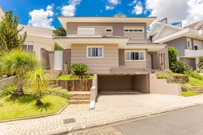 Casa em Condomínio em Campo Comprido