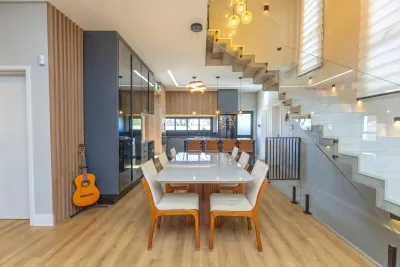 Casa em Condomínio em Cabral