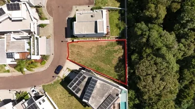 Terreno em condomínio em Campo Comprido