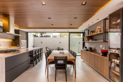 Casa em Condomínio em Campo Comprido