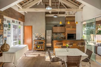 Casa em Condomínio em Santa Felicidade