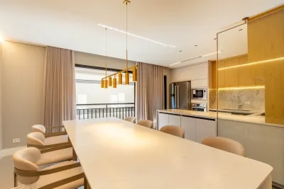 Casa em Condomínio em Ahú