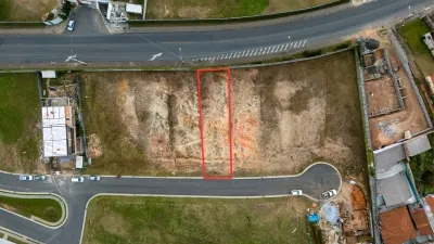 Terreno em condomínio em Atuba