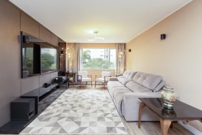 Apartamento em Bigorrilho-Champagnat