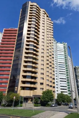 Apartamento em Batel