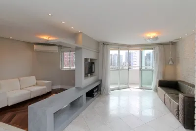 Apartamento em Água Verde